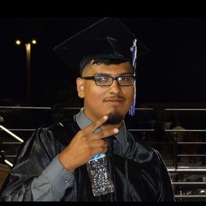 Meet your Posher, Daniel